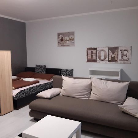 Pipacs Apartment เบเกซซาบา ภายนอก รูปภาพ